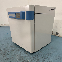 Thermo Forma Series 3 Water Jacketed CO2 Incubator image 1
